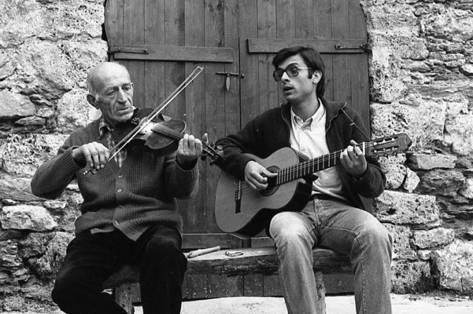 La trobada d'Amics de Pete Seeger homenatja Amadeu Rosell
